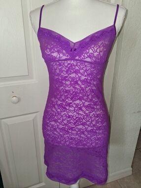Victoria's Secret Purple Sheer Lace Slip Dress Chemise Y2K Lingerie. Size M.